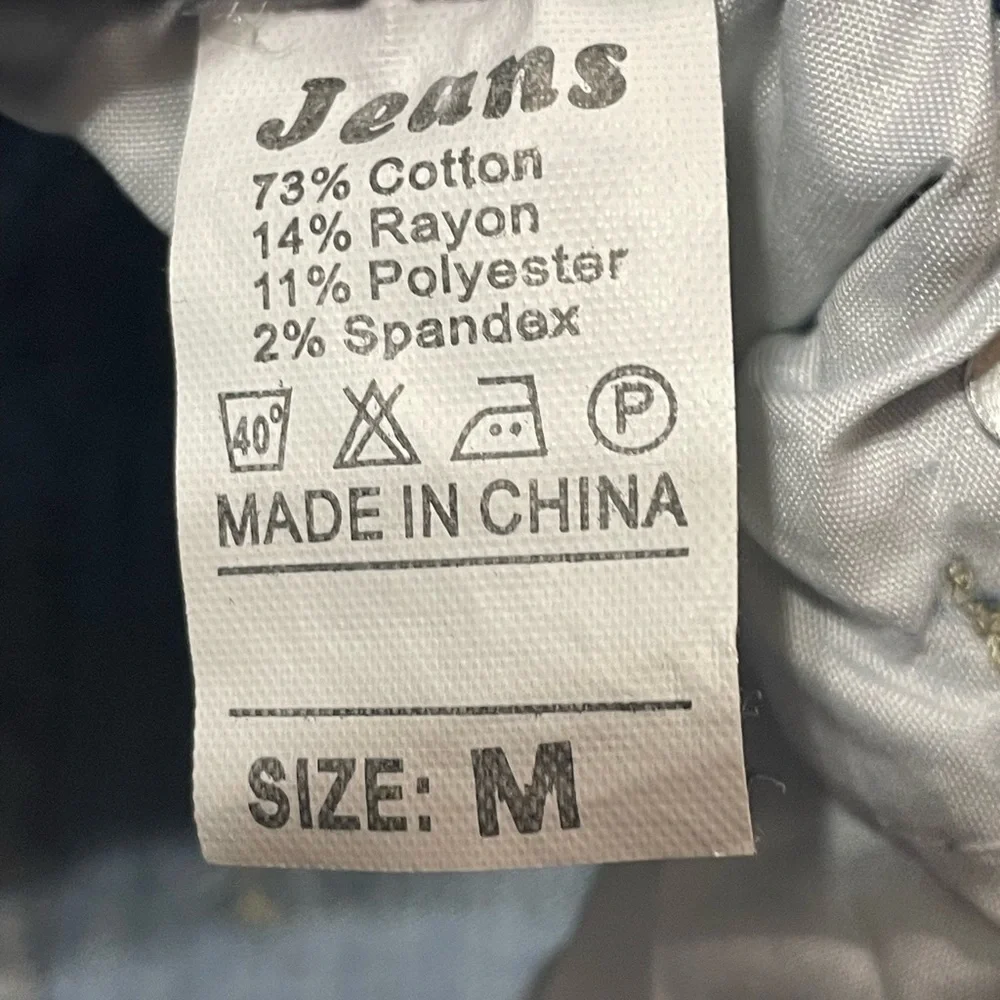 NWOT Surprise High Waist Distressed Jeans size M